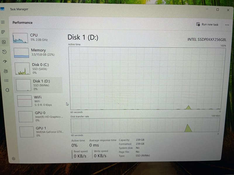 Laptop Lenovo – Intel i7, 2x SSD 256, 16 GB RAM,4GB Video, Windows 11 - Image 5