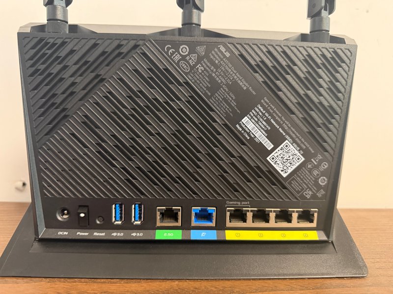 Router ASUS RT-AX86U AX5700 WiFi 6 Dual Band Gigabit Gaming - Image 2