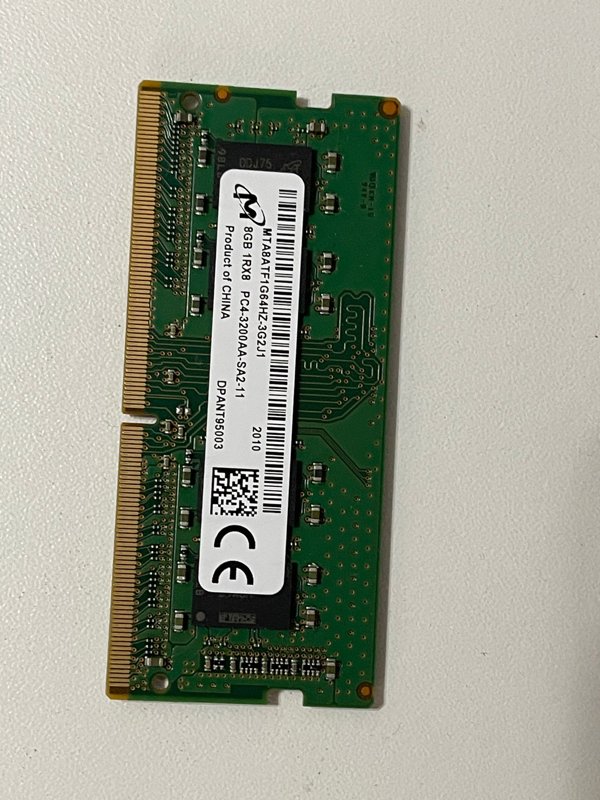 Memorie Ram Micron DDR4, 8GB, 3200 MHz, 1.2V, MTA8ATF1G64HZ-3G2J1 - Thumbnail 1
