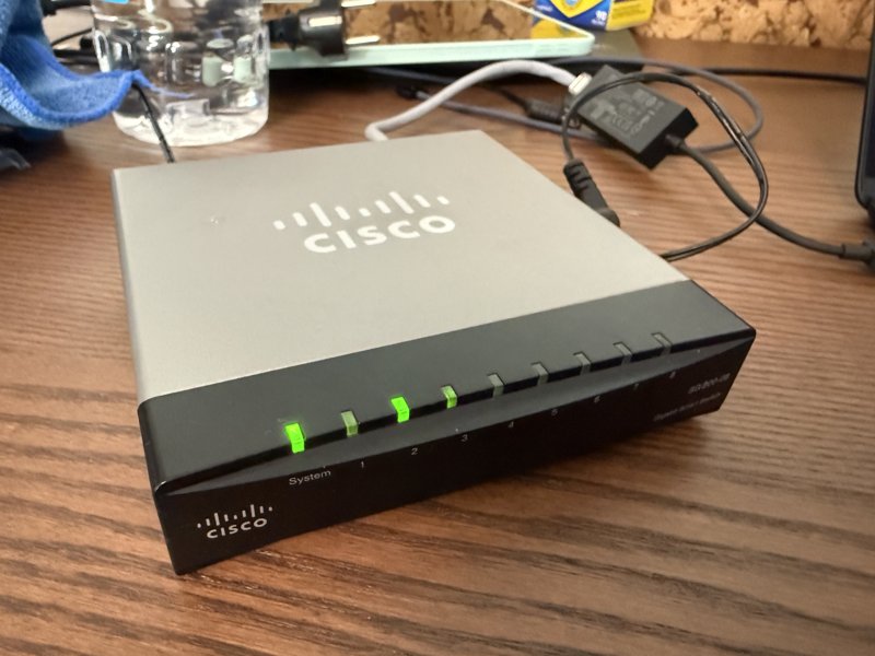 Cisco SG200-8, 8 porturi Gigabit, Smart Managed