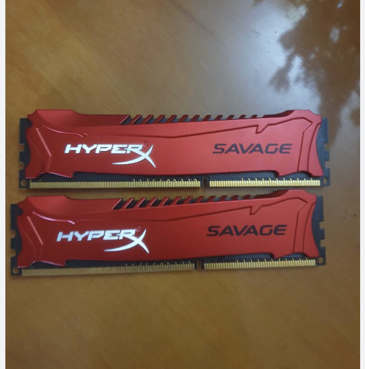 Kit Memorie RAM DDR3, 8GB 2400 mhz Kingstone HYPERX SAVAGE