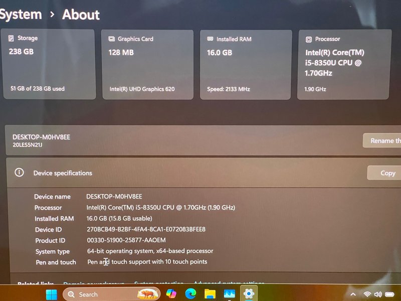 Lenovo X1 Yoga Gen 3 - i5 Gen 8, 16GB RAM, 256GB SSD, Touchscreen 2-in-1 - Image 6