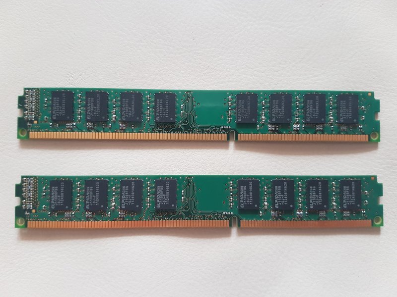 Memorie Kingston 4GB (2x2GB) DDR3 1333MHz PC3-10600, 9905471-001.A01LF - Thumbnail 3