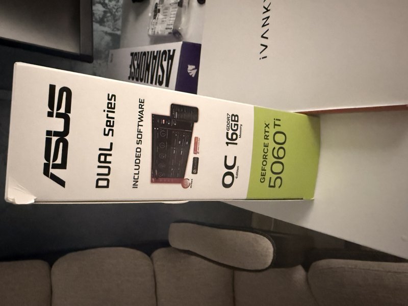 Placă video ASUS RTX 5060 Ti 16GB Ediție Albă Dual - Nouă, Sigilată - Image 2