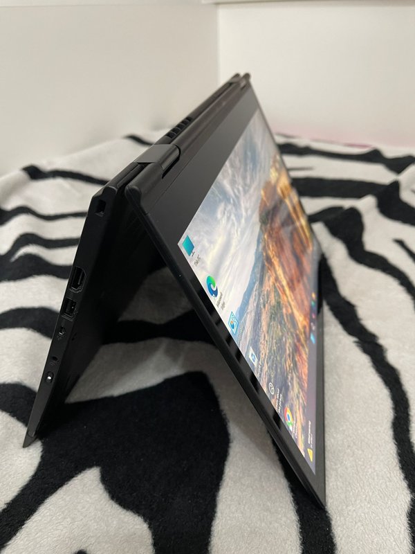 Lenovo X1 Yoga Gen 3 - i5 Gen 8, 16GB RAM, 256GB SSD, Touchscreen 2-in-1 - Image 8