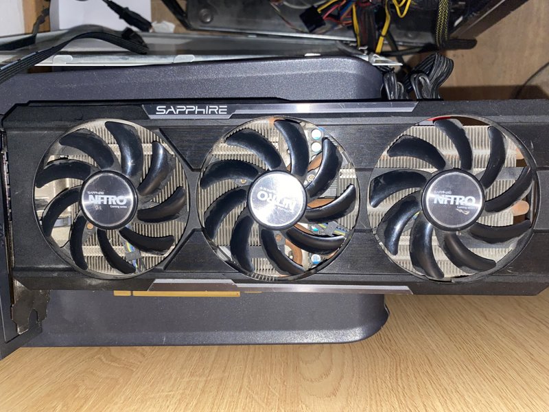 Sapphire NITRO R9 390 8GB Triple Fan