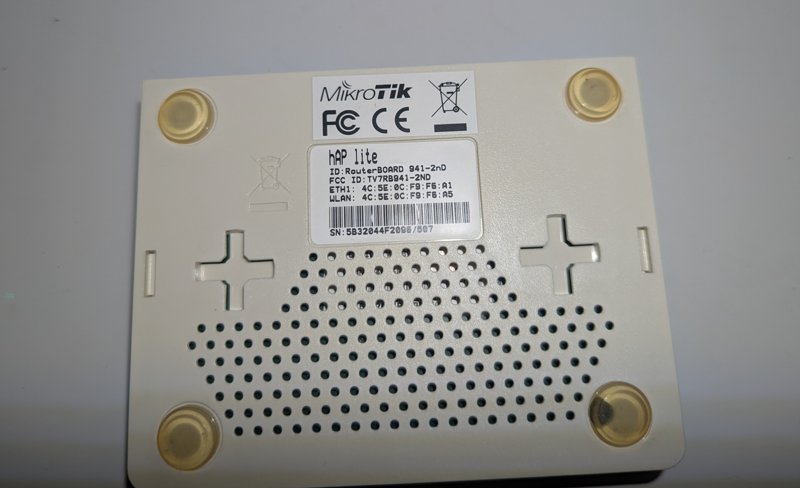 Router MikroTik Wireless Hap Lite 941 - Image 3
