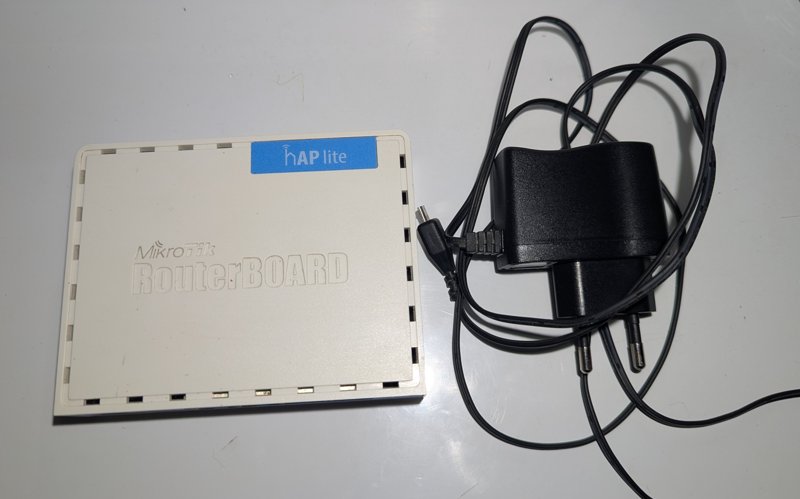 Router MikroTik Wireless Hap Lite 941